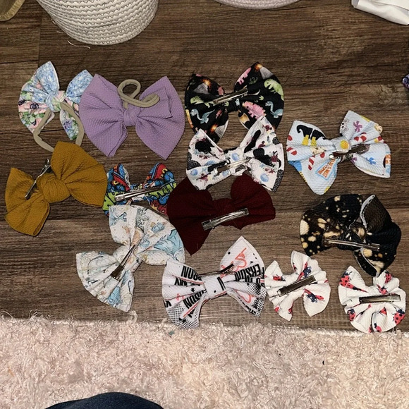 HANDMADE Lot of Boutique Bows 13 total - Picture 5 of 5